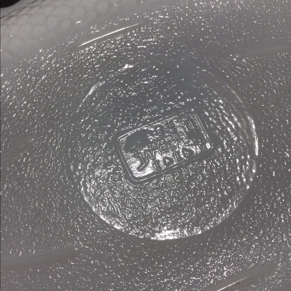 Vintage 1940’s Ornate 18in Glasbake Fish Milk Glass platter - Picture 6 of 7